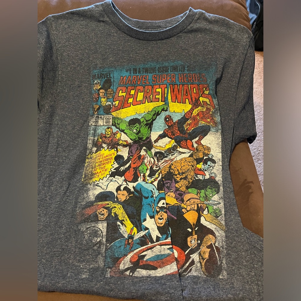 Medium Marvel T-Shirt